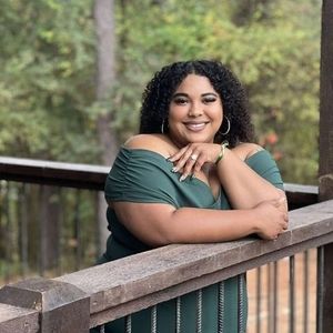 Meet your Posher, Sabrina